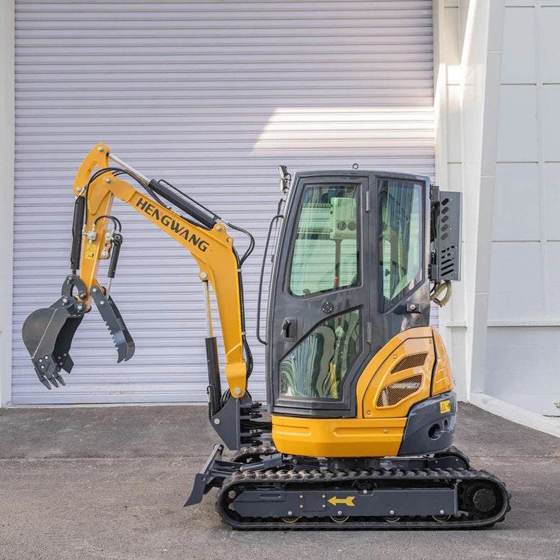 2.5-Ton Mini Crawler Excavator – Diesel Hydraulic with AC Cabin